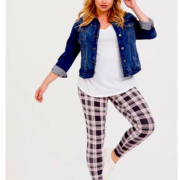 torrid Pants - Brand New Torrid Premium Plaid Grey & Pink Leggings Size 3